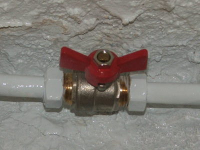 Installation des vannes d’arrêt